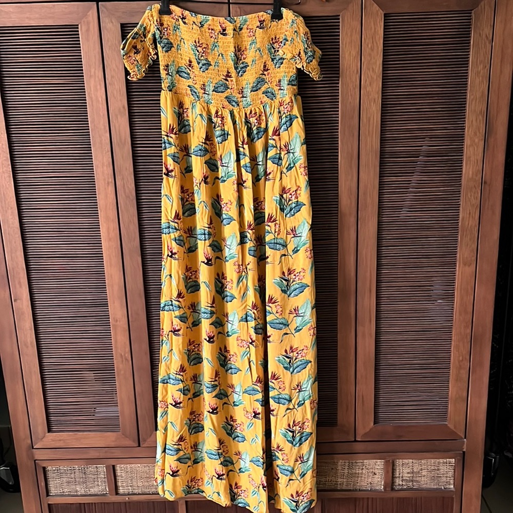Forever 21 Off Shoulder Maxi Dress